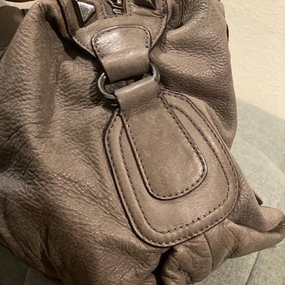 Grey Guess by Marciano Soft Leather Handbag - Picture 4 of 9